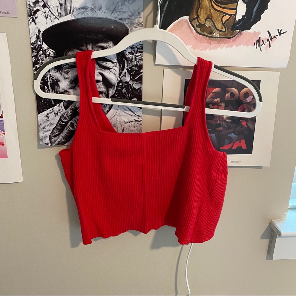 UO crop top